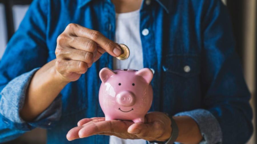 Genom att ha ett tydligt sparande bygger vi upp en ekonomisk trygghet för framtiden.